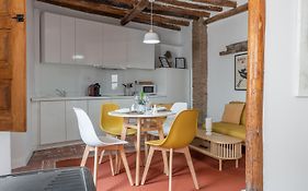 tuGuest Mirador Apartments